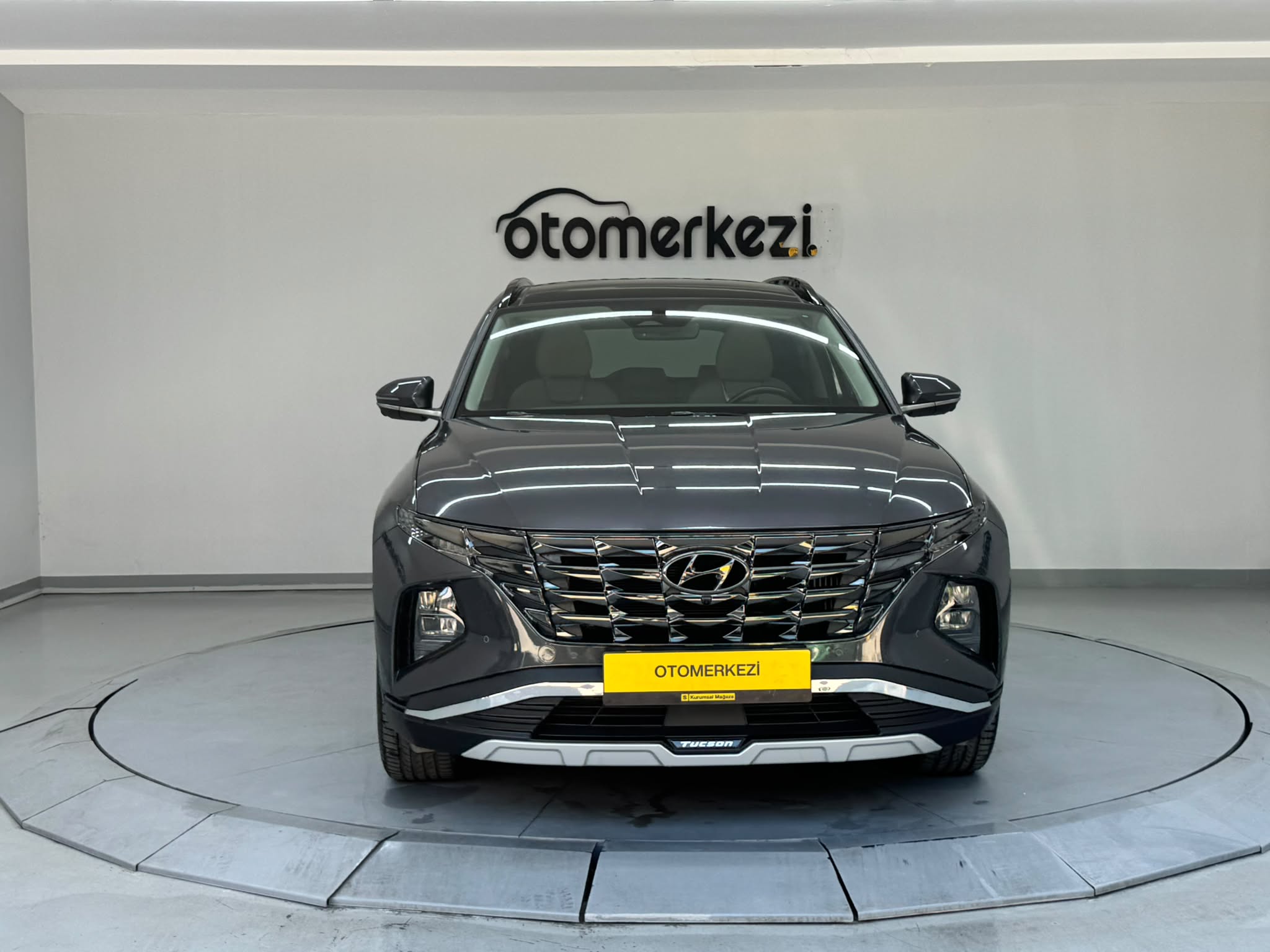 HYUNDAI TUCSON 4